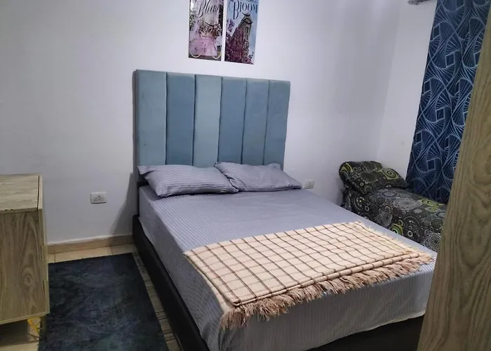 بلومار ارضي بجاردن Apartment *