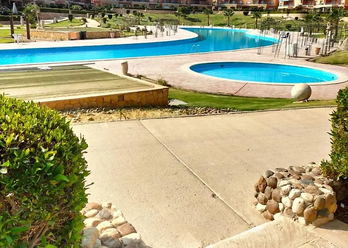 بلومار ارضي بجاردن Apartment